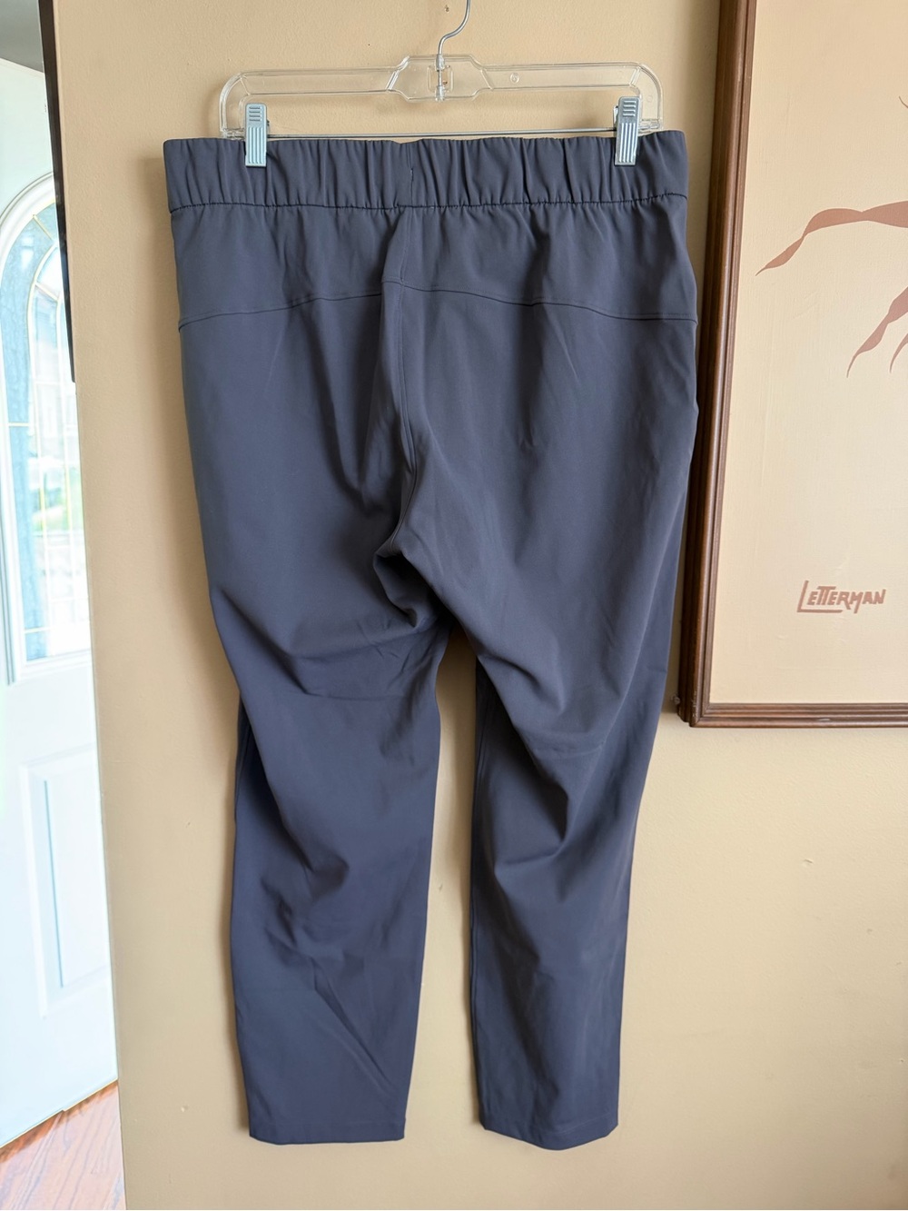 Lululemon On The Fly Pant in grey size 10 - Picture 7 of 13